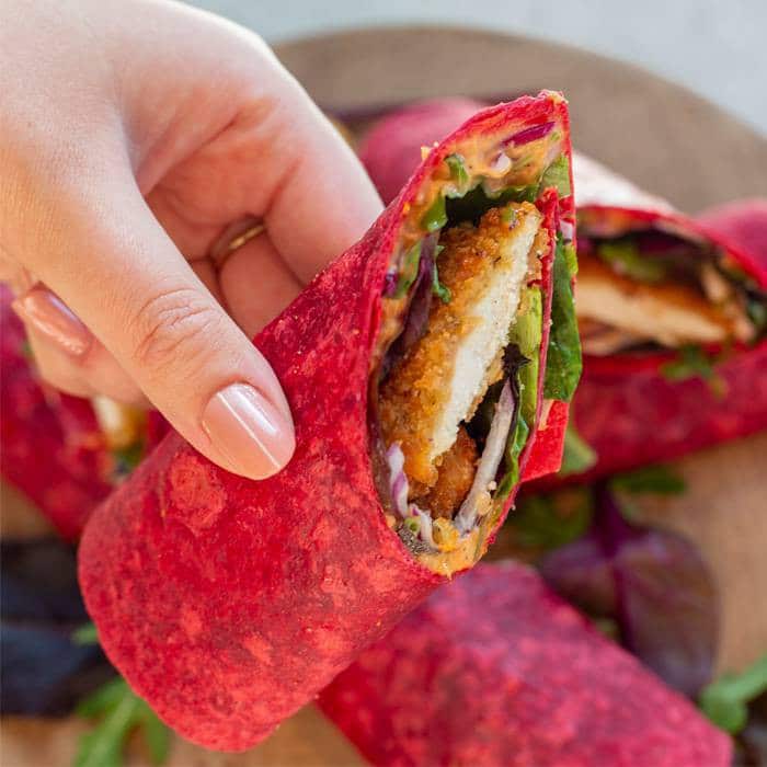 Ingrediënten voor een bietenwrap met crispy chicken