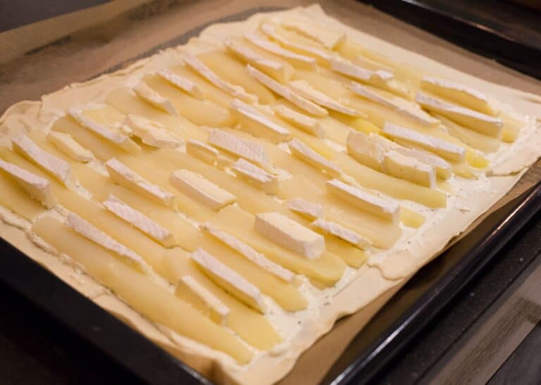 Aspergetaart met brie uit de oven - Velthuizen Keukens & Badkamers