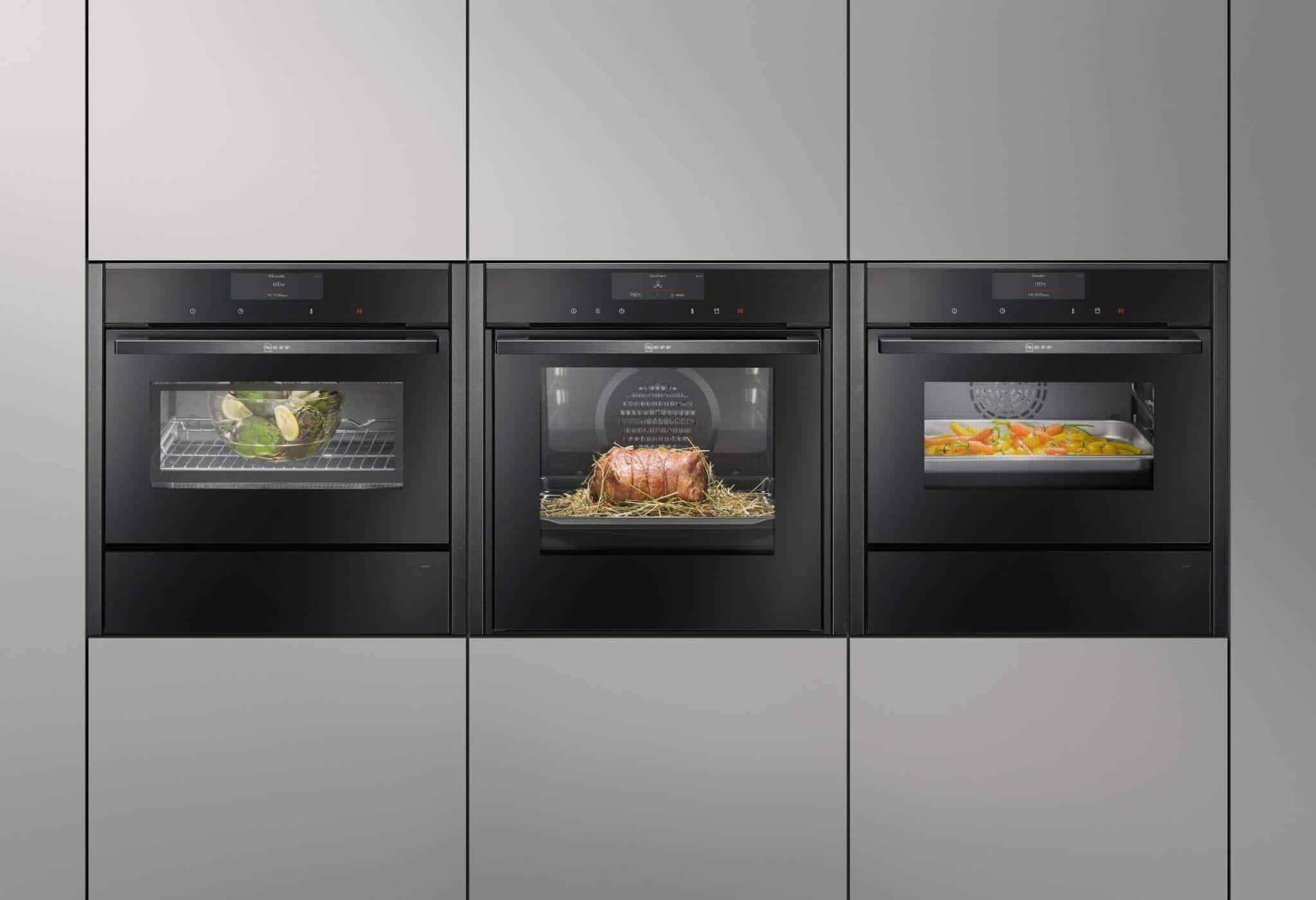NEFF ovens met RVS zijlijsten en handgrepen
